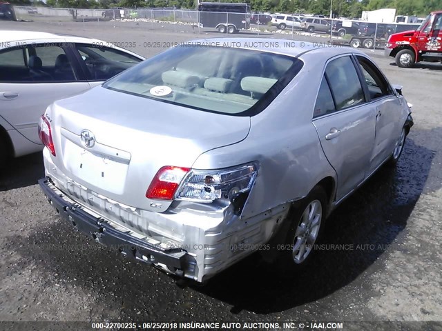 4T1BE46K98U260567 - 2008 TOYOTA CAMRY CE/LE/XLE/SE SILVER photo 4