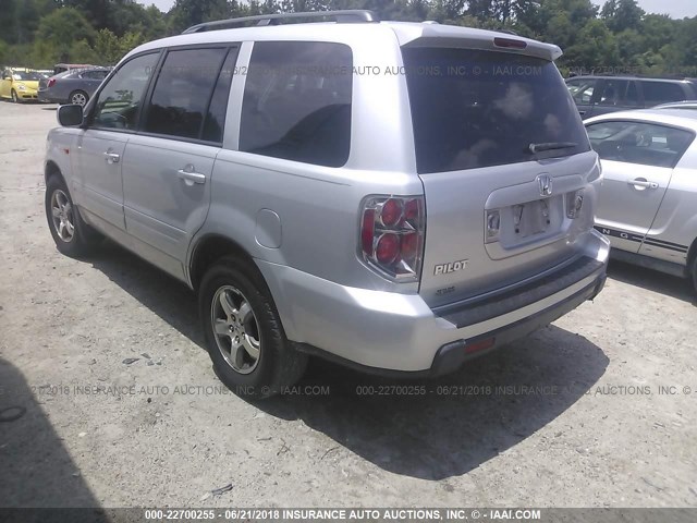 5FNYF28666B002433 - 2006 HONDA PILOT EX SILVER photo 3