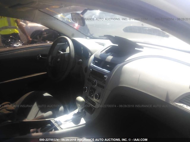 1G1ZA5E03AF231430 - 2010 CHEVROLET MALIBU LS 白色 照片 5