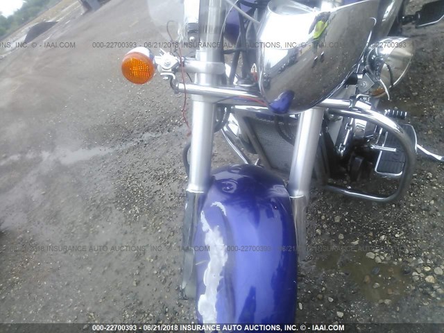 1HFSC493X3A102009 - 2003 HONDA VTX1800 S BLUE photo 5