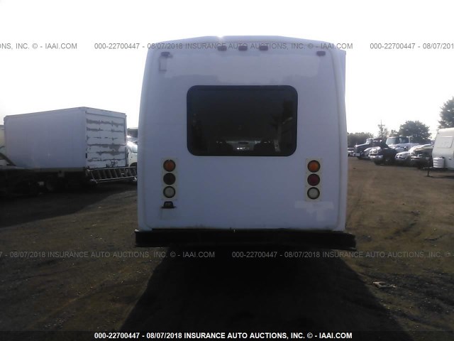 1FDXE45S25HB00901 - 2005 FORD E450 Unknown photo 8