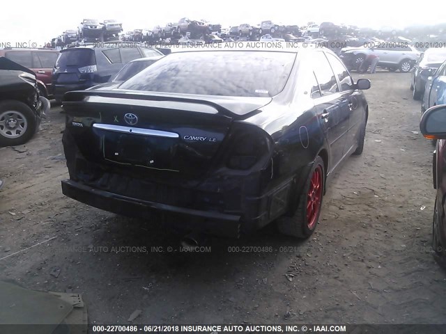 4T1BE32K94U374823 - 2004 TOYOTA CAMRY LE/XLE/SE შავი ფოტო 4