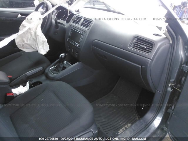 3VW2K7AJ8FM351390 - 2015 VOLKSWAGEN JETTA S 灰色 照片 5