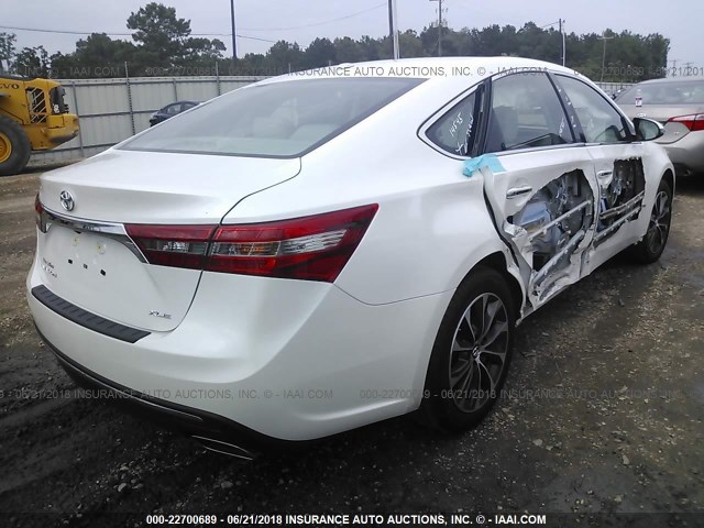 4T1BK1EB9JU283023 - 2018 TOYOTA AVALON XLE PLUS/PREMIUM/TOUR/LTD WHITE photo 4