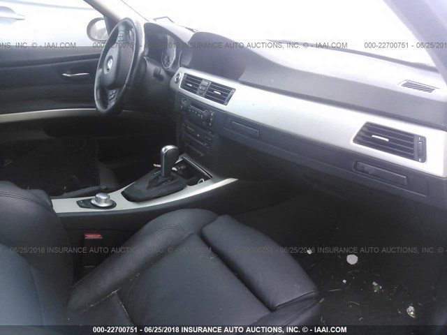 WBAVB33516PS18292 - 2006 BMW 330 I SILVER photo 5