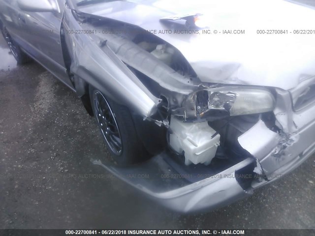 4T1BG22K6WU255909 - 1998 TOYOTA CAMRY CE/LE/XLE ნაცრისფერი ფოტო 6