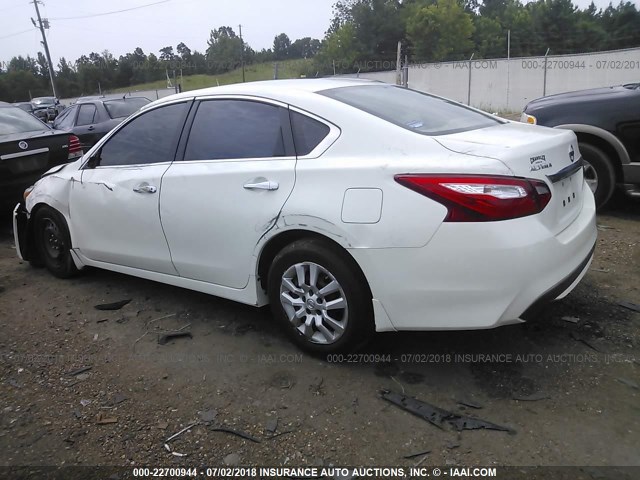 1N4AL3AP3GC125873 - 2016 NISSAN ALTIMA 2.5/S/SV/SL/SR WHITE photo 3