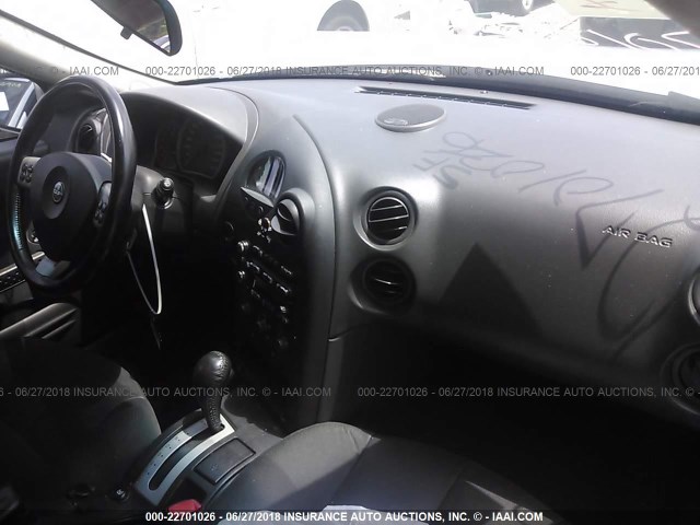 2G2WS522841376332 - 2004 PONTIAC GRAND PRIX GT2 ნაცრისფერი ფოტო 5