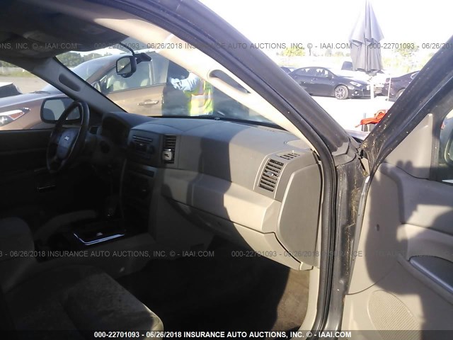 1J4GS48K25C655430 - 2005 JEEP GRAND CHEROKEE LAREDO/COLUMBIA/FREEDOM 黑色 照片 5