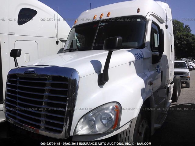3AKJGLDR1DSBZ6819 - 2013 FREIGHTLINER CASCADIA 125  Unknown photo 2