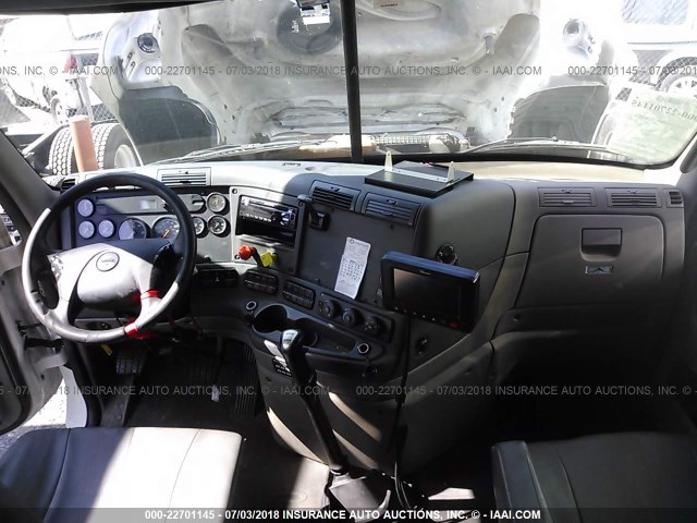 3AKJGLDR1DSBZ6819 - 2013 FREIGHTLINER CASCADIA 125  Unknown photo 5