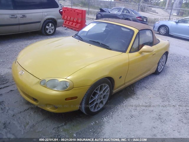 JM1NB353320225634 - 2002 MAZDA MX-5 MIATA LS YELLOW photo 2