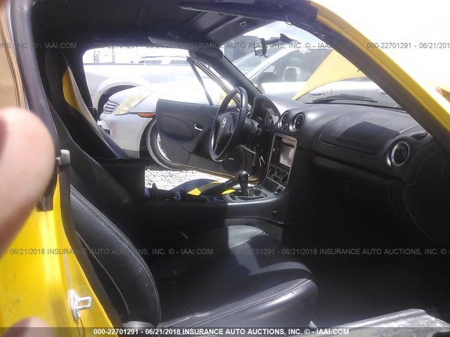JM1NB353320225634 - 2002 MAZDA MX-5 MIATA LS YELLOW photo 5
