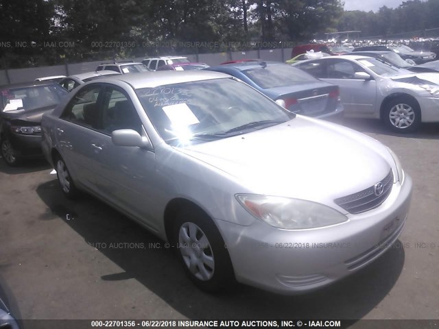 4T1BE32K54U879015 - 2004 TOYOTA CAMRY LE/XLE/SE ვერცხლისფერი ფოტო 1