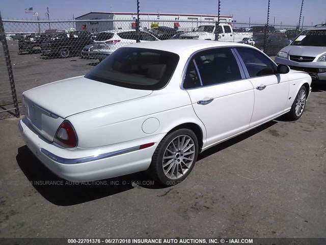 SAJWA79B76SH00085 - 2006 JAGUAR XJ8 L WHITE photo 4