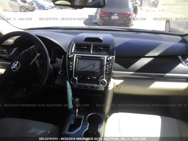 4T1BD1FK6CU054195 - 2012 TOYOTA CAMRY HYBRID/LE/XLE 蓝色 照片 5