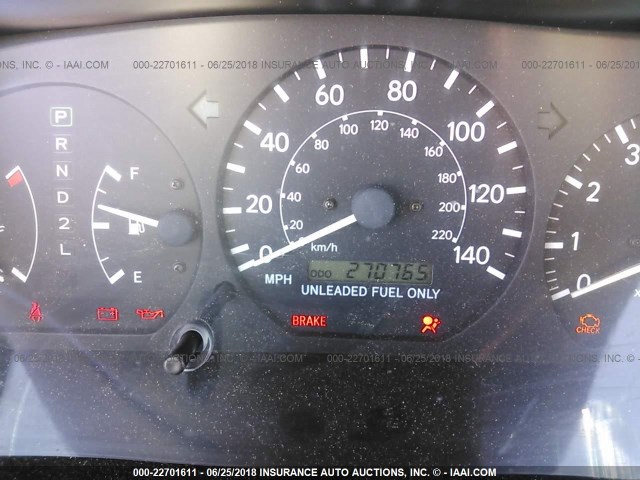 JT2BG22K7V0063014 - 1997 TOYOTA CAMRY LE/XLE SILVER photo 7