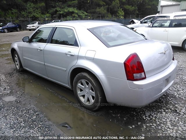 2C3AA53G25H649118 - 2005 CHRYSLER 300 TOURING SILVER photo 3