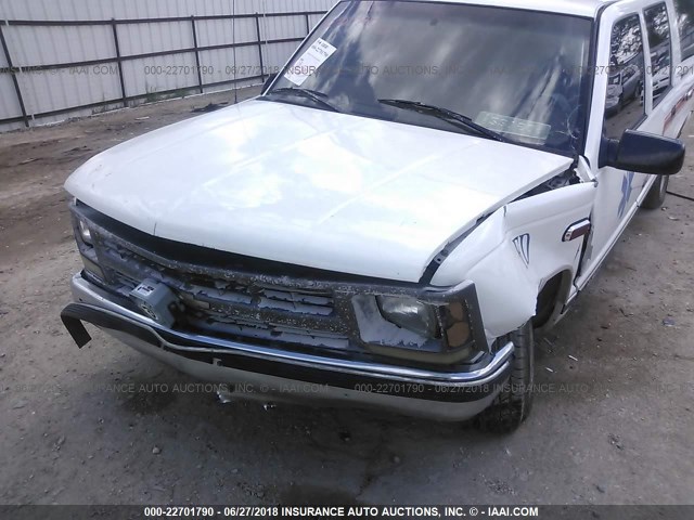 3GNEC16R5VG188789 - 1997 CHEVROLET SUBURBAN C1500 WHITE photo 6