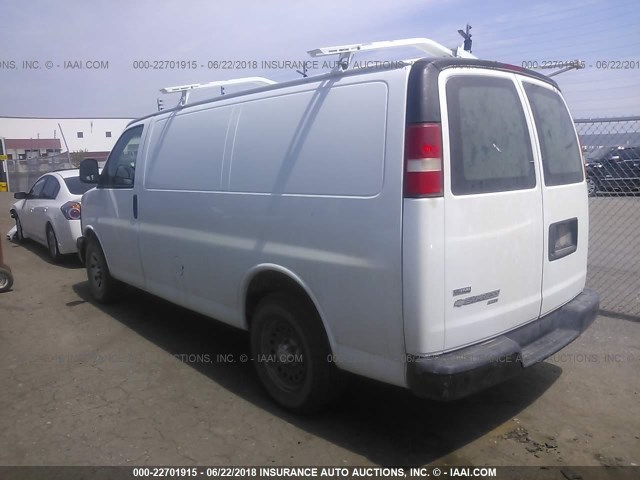 1GCUHAD40A1100432 - 2010 CHEVROLET EXPRESS G1500  WHITE photo 3