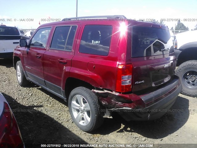 1C4NJRFB8FD271003 - 2015 JEEP PATRIOT LATITUDE RED photo 3