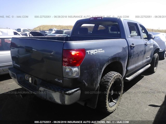 5TFDV54148X066573 - 2008 TOYOTA TUNDRA CREWMAX/CREWMAX SR5 BLUE photo 4