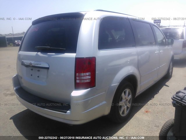 2A8HR54P78R732309 - 2008 CHRYSLER TOWN & COUNTRY TOURING SILVER photo 4