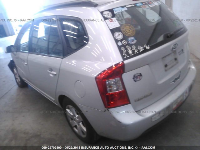 KNAFG526187182943 - 2008 KIA RONDO LX/EX SILVER photo 3