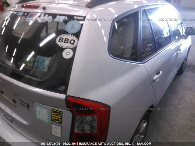 KNAFG526187182943 - 2008 KIA RONDO LX/EX SILVER photo 4