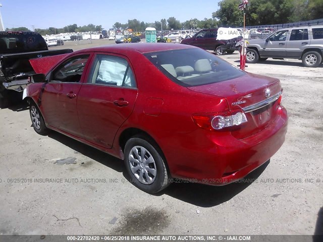 2T1BU4EE8DC945766 - 2013 TOYOTA COROLLA S/LE RED photo 3