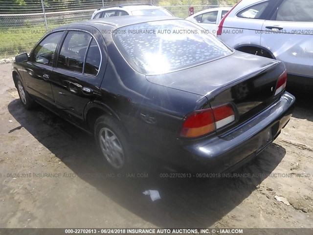 JN1CA21A2WM800221 - 1998 NISSAN MAXIMA GLE/GXE/SE BLACK photo 3