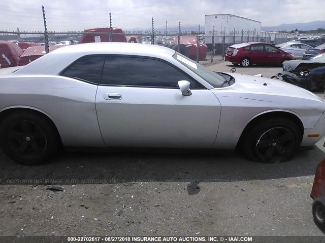 2B3LJ44V29H640714 - 2009 DODGE CHALLENGER SE SILVER photo 6