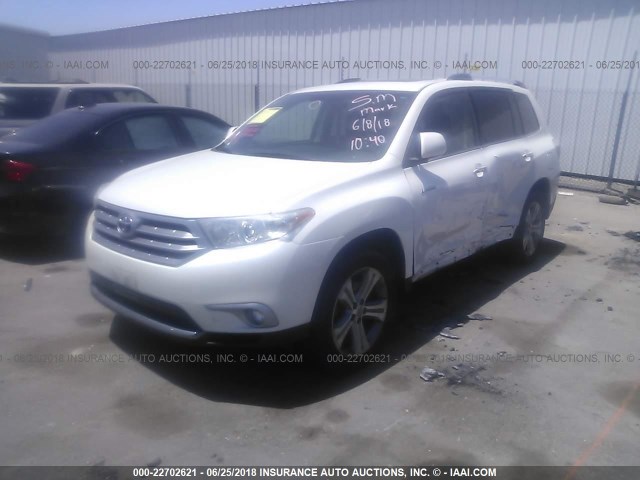 5TDYK3EH9DS121917 - 2013 TOYOTA HIGHLANDER LIMITED WHITE photo 2