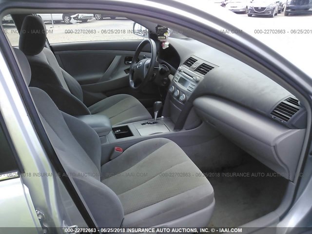 4T1BE46K37U142190 - 2007 TOYOTA CAMRY NEW GENERAT CE/LE/XLE/SE SILVER photo 5