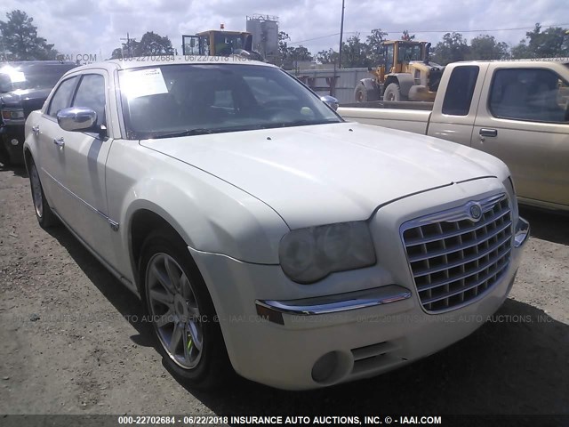 2C3KA63H96H321408 - 2006 CHRYSLER 300C CREAM photo 1