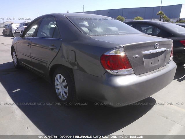 4T1BE30K75U972509 - 2005 TOYOTA CAMRY LE/XLE/SE Boz foto 3