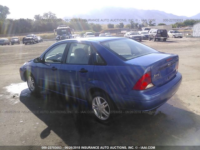 1FAFP34303W209709 - 2003 FORD FOCUS SE COMFORT/SE SPORT BLUE photo 3