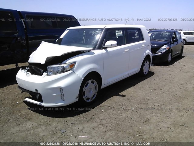 JTLZE4FE0EJ057789 - 2014 TOYOTA SCION XB WHITE photo 2