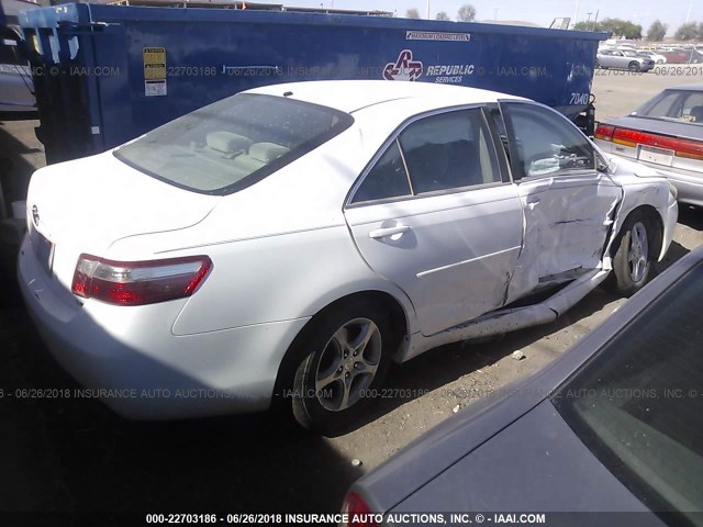 4T1BE46K17U573398 - 2007 TOYOTA CAMRY NEW GENERAT CE/LE/XLE/SE WHITE photo 4