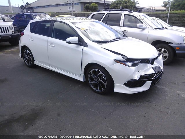 JTNKARJE6JJ570578 - 2018 TOYOTA COROLLA IM WHITE photo 1