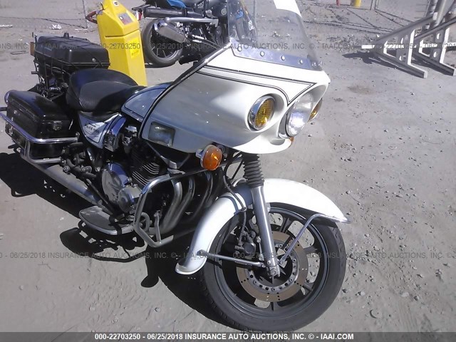 JKAKZCP23VB515586 - 1997 KAWASAKI KZ1000 P WHITE photo 5