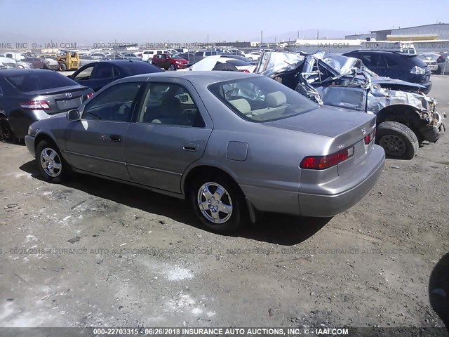 4T1BG22KXXU459887 - 1999 TOYOTA CAMRY CE/LE/XLE TAN photo 3