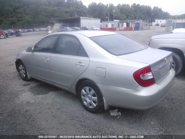 4T1BE32K74U815039 - 2004 TOYOTA CAMRY LE/XLE/SE ვერცხლისფერი ფოტო 3