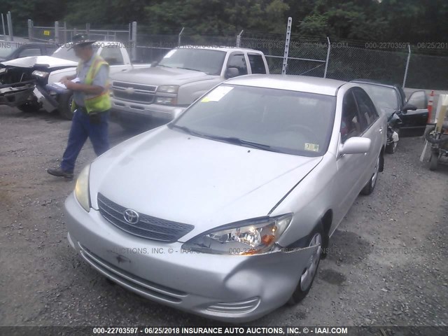 4T1BE32K74U815039 - 2004 TOYOTA CAMRY LE/XLE/SE ვერცხლისფერი ფოტო 6