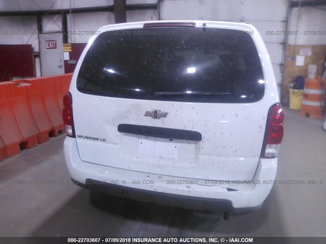 1GNDV23L96D214997 - 2006 CHEVROLET UPLANDER LS WHITE photo 6