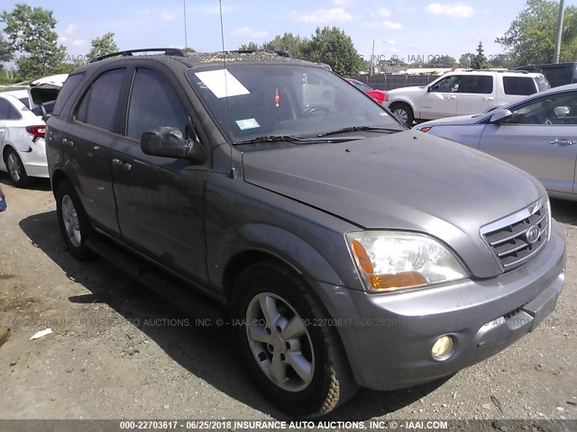 KNDJD735685763132 - 2008 KIA SORENTO EX/LX GRAY photo 1