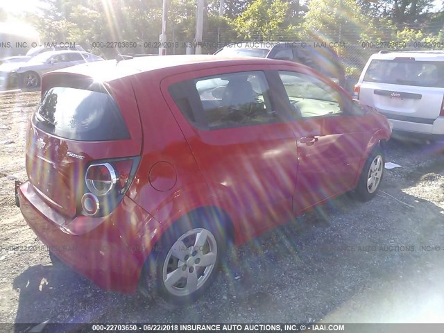 1G1JA6SH7E4117901 - 2014 CHEVROLET SONIC LS 红色 照片 4