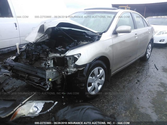 JTNBE46K473044212 - 2007 TOYOTA CAMRY NEW GENERAT CE/LE/XLE/SE GOLD photo 2