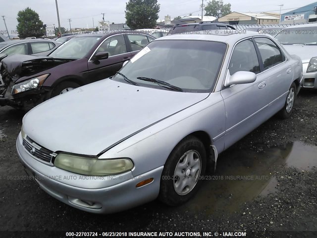 1YVGE22A2P5135683 - 1993 MAZDA 626 DX/LX SILVER photo 2