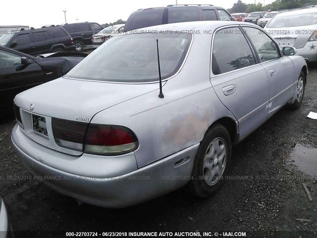 1YVGE22A2P5135683 - 1993 MAZDA 626 DX/LX SILVER photo 4